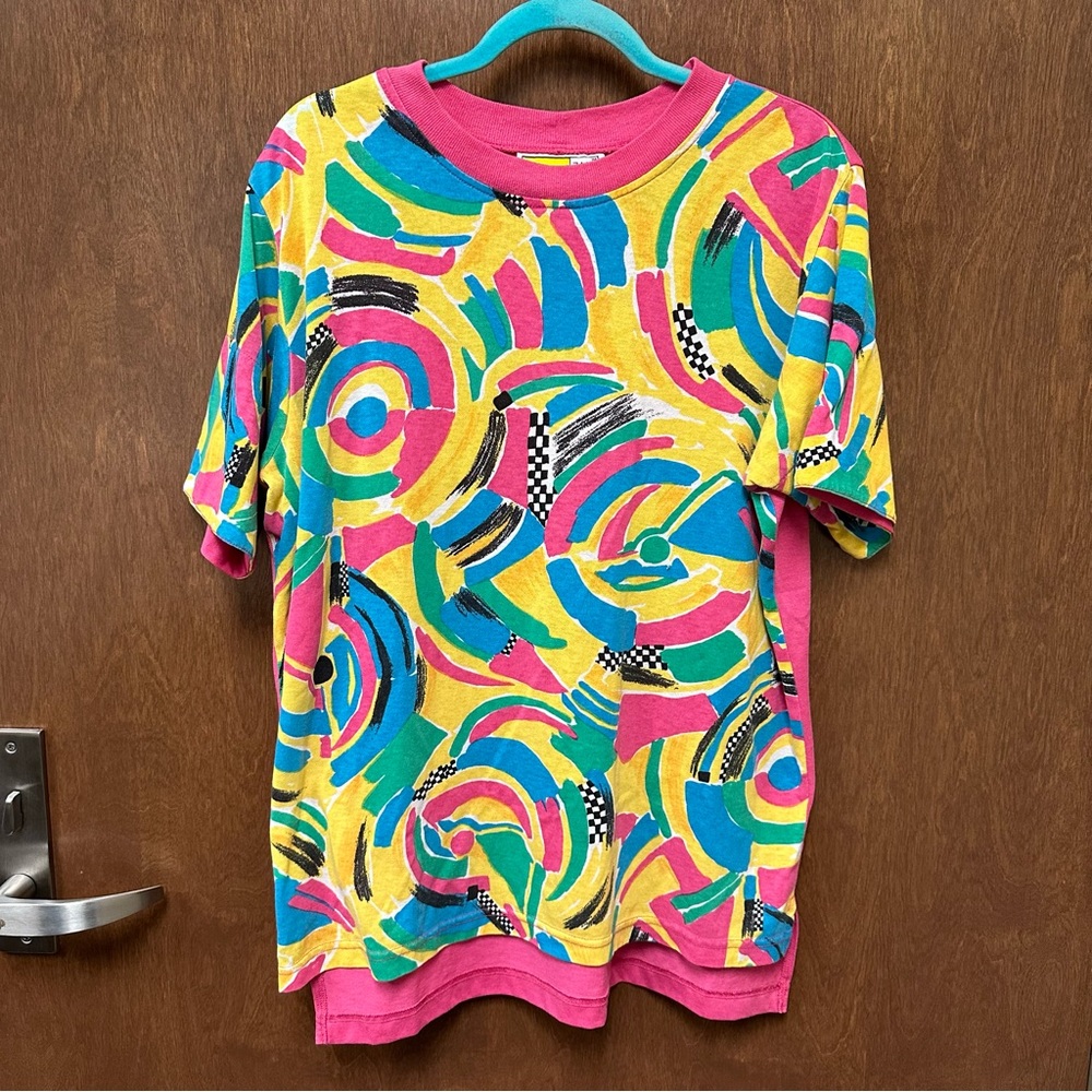 Vintage 80s psychedelic colorful retro tshirt adults M bright artsy wacky